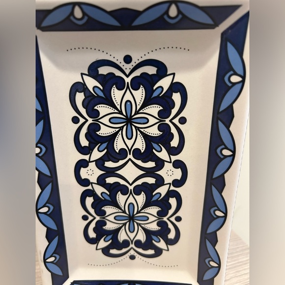 Empty Bottle of Dos Artes Tequila - Great for Display - Picture 2 of 5